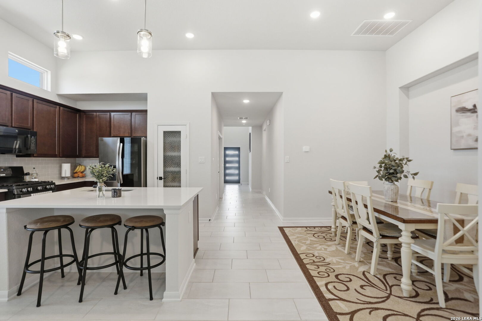 1615 Lawnside San Antonio TX 78245