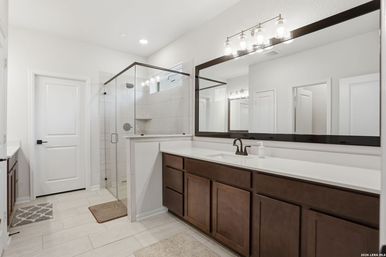 1615 Lawnside San Antonio TX 78245
