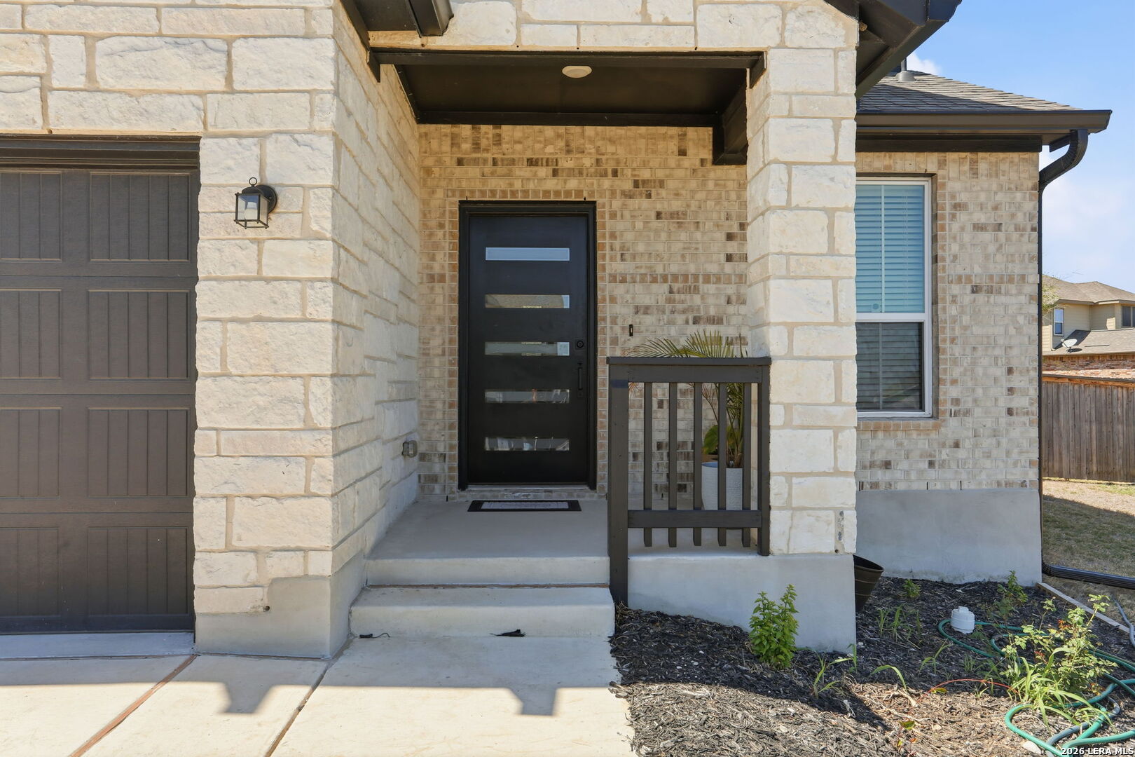 1615 Lawnside San Antonio TX 78245
