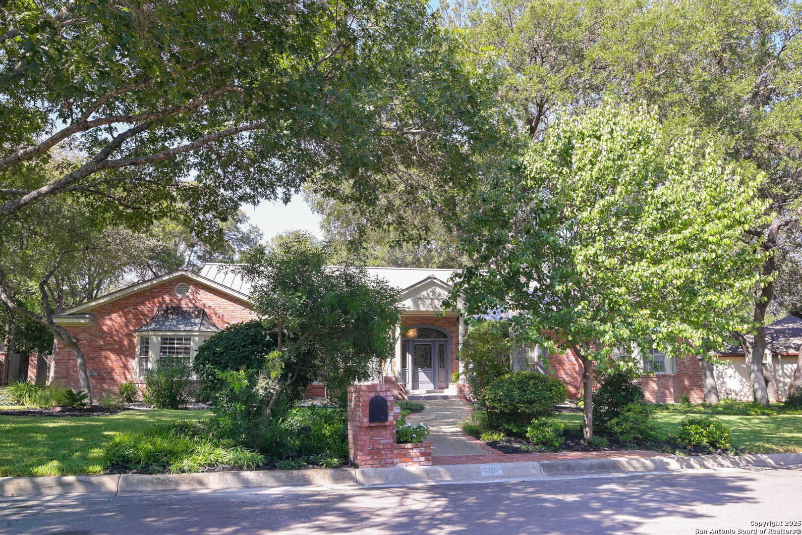 506 Bluffwood San Antonio TX 78216