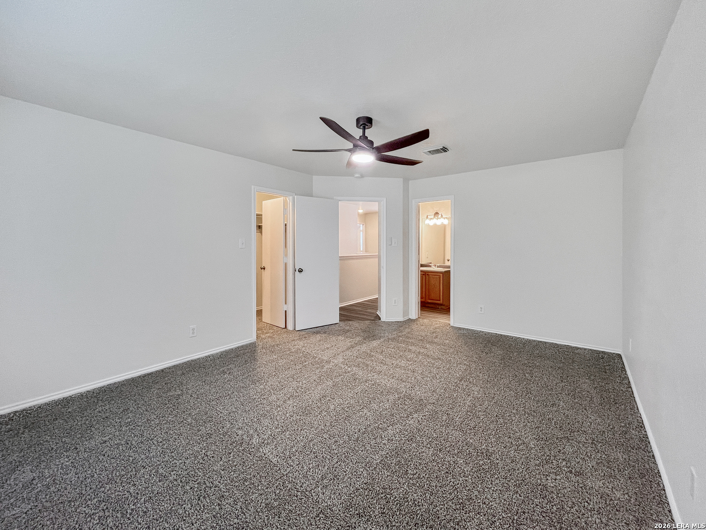 6 Bedford Bay San Antonio TX 78239