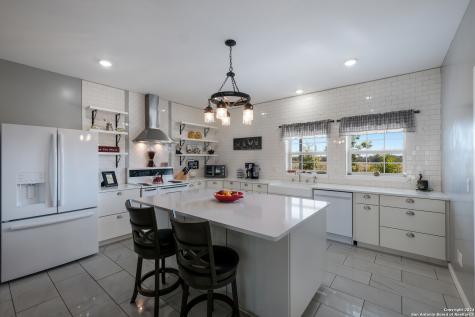 262 Gander Slough Road Kingsbury TX 78638