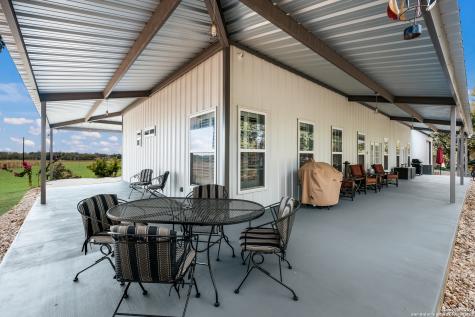 262 Gander Slough Road Kingsbury TX 78638
