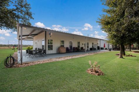 262 Gander Slough Road Kingsbury TX 78638