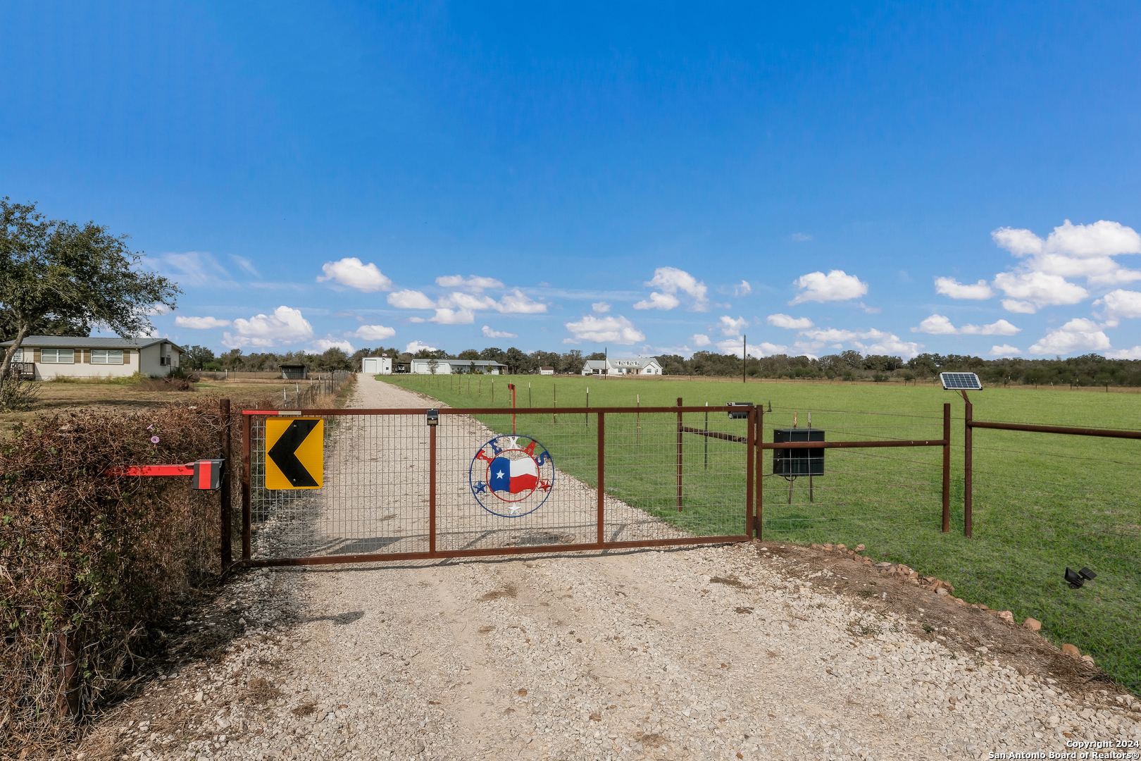262 Gander Slough Road Kingsbury TX 78638