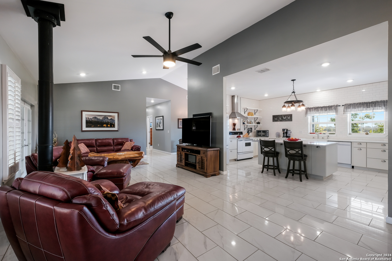 262 Gander Slough Road Kingsbury TX 78638