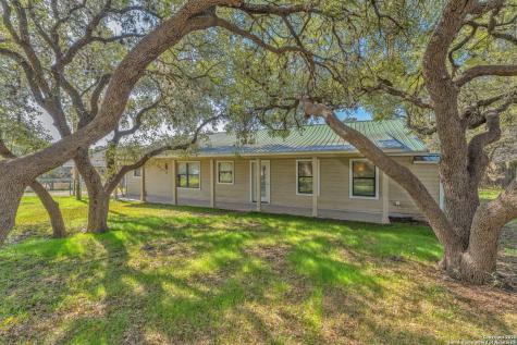 337 Mills Lane Pipe Creek TX 78063