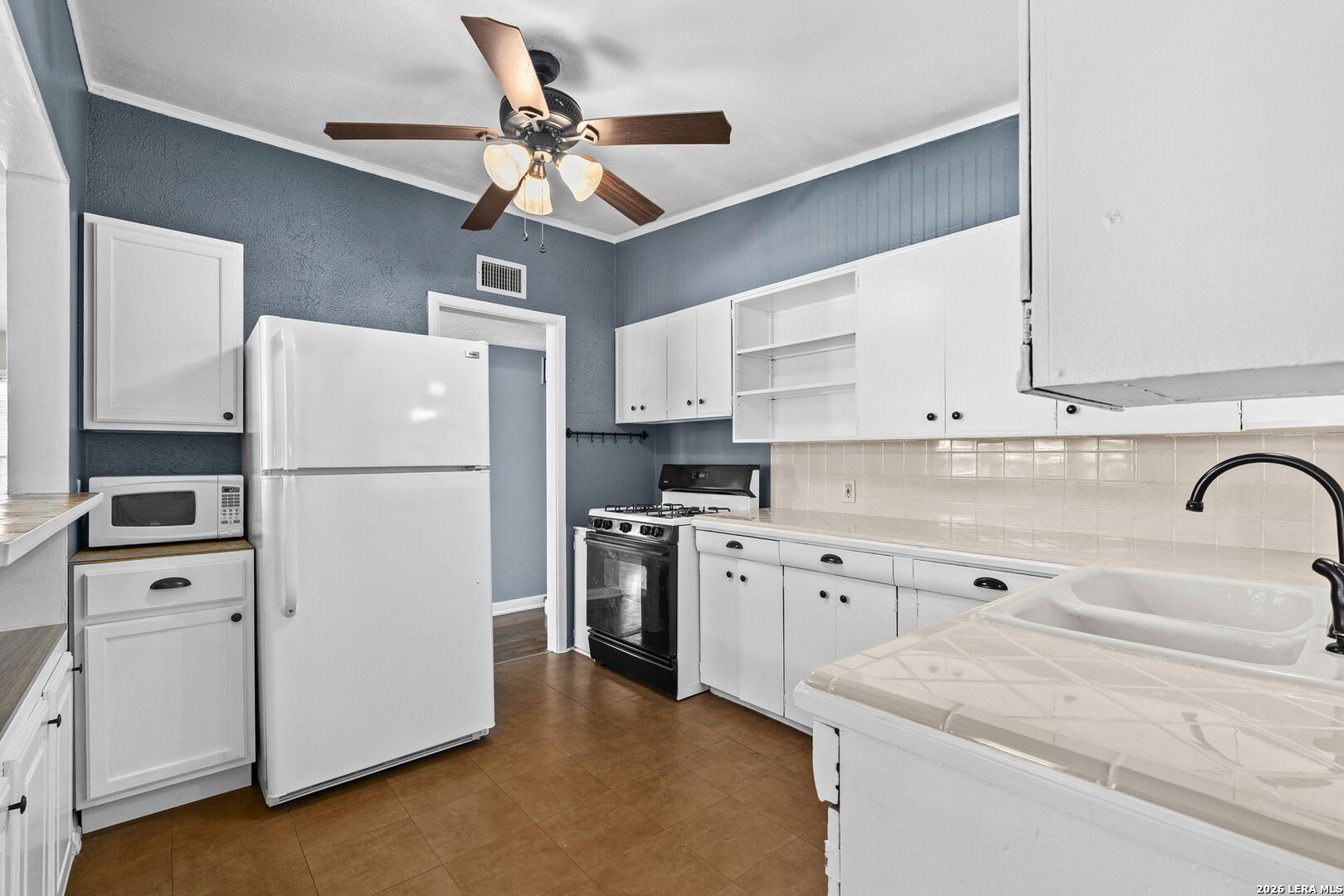 106 Bella Vista Drive San Antonio TX 78228