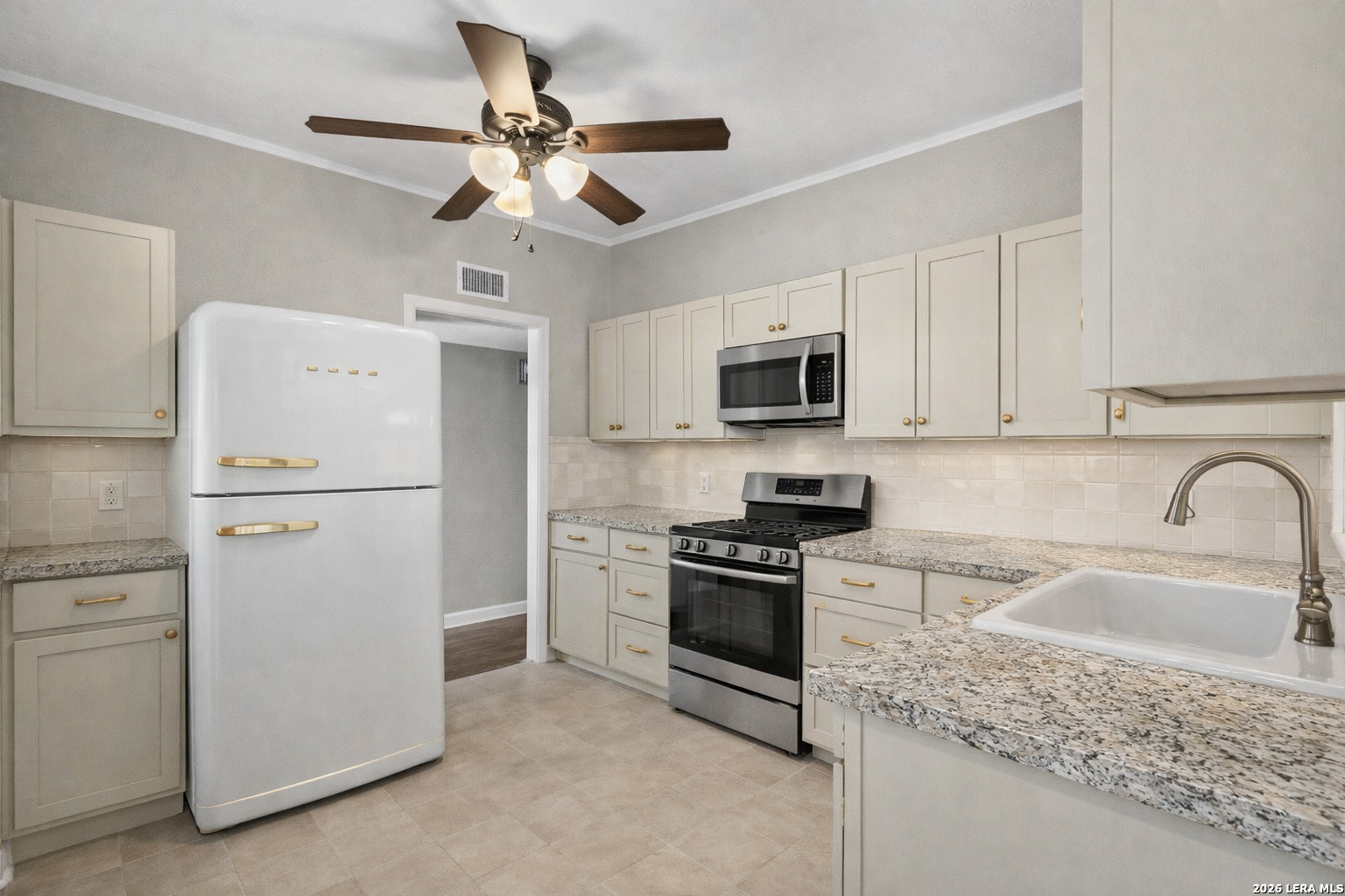 106 Bella Vista Drive San Antonio TX 78228