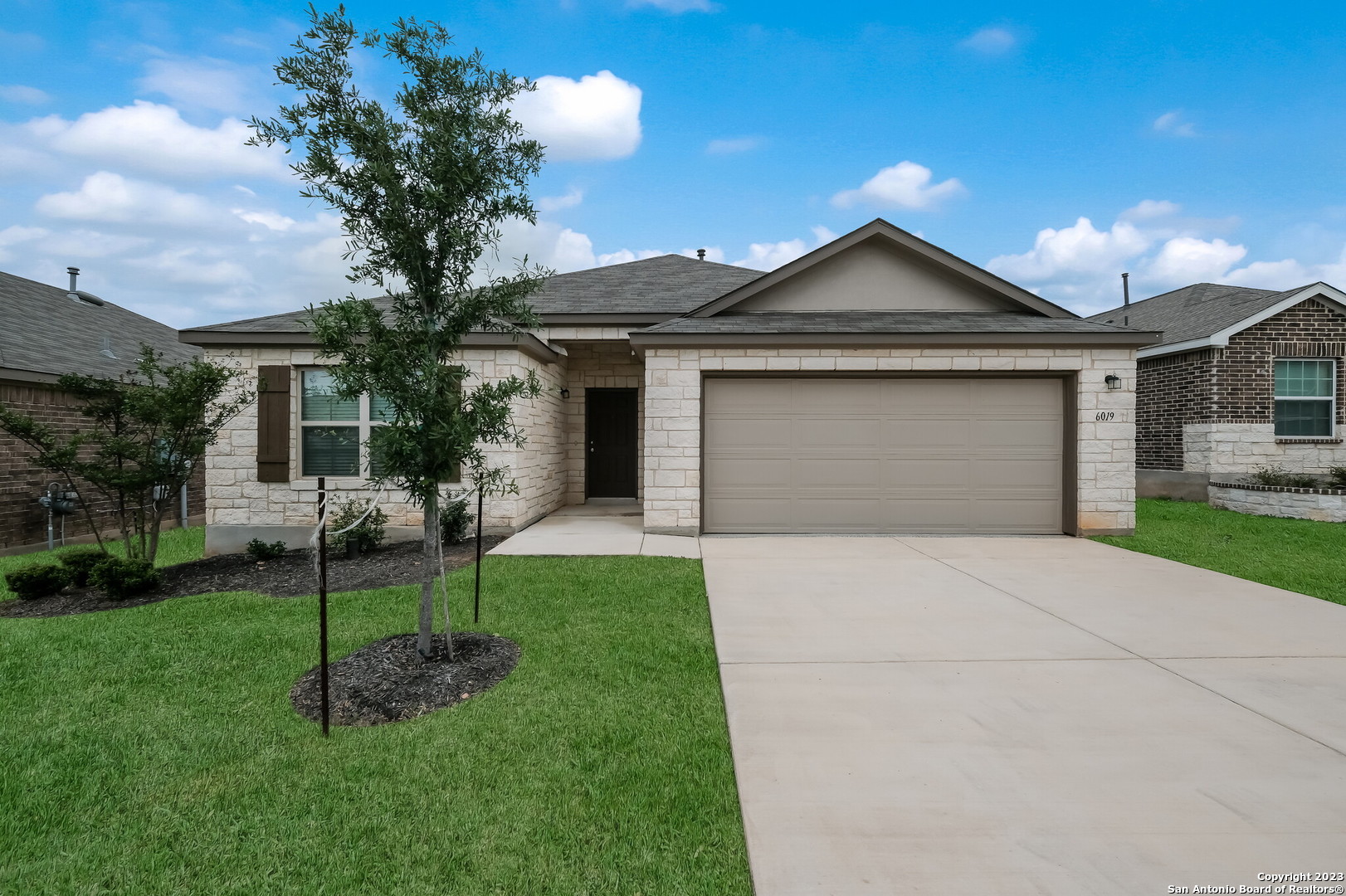 6019 Akin Stroll San Antonio TX 78261