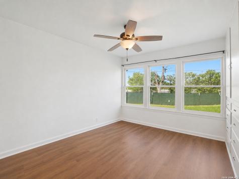 600 S Storts Street Poth TX 78147