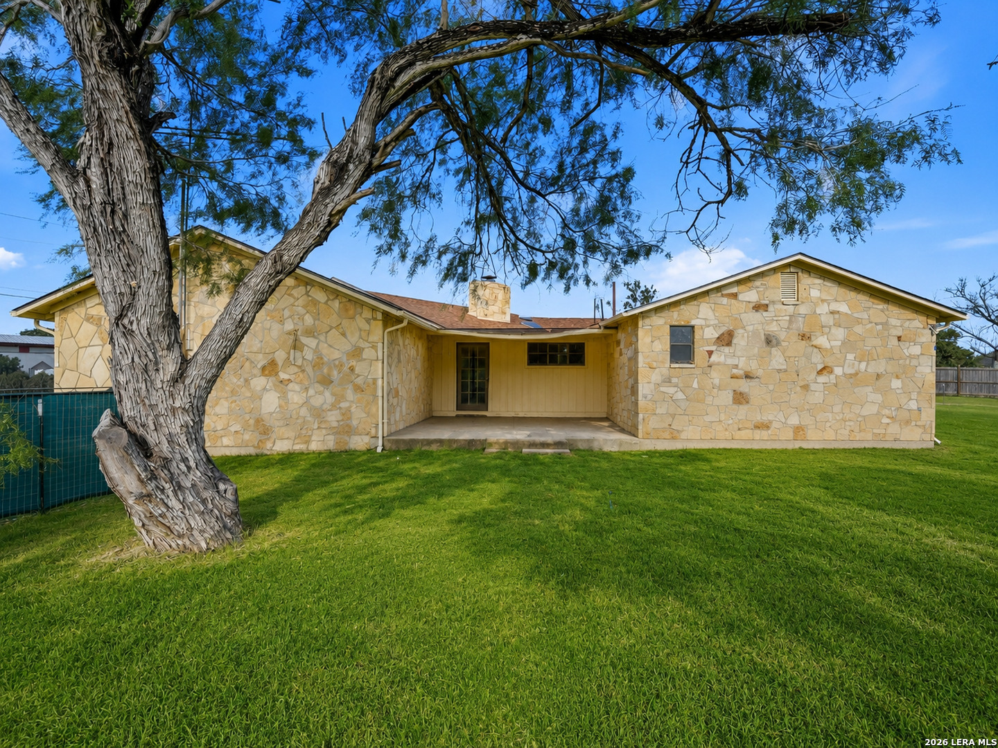 600 S Storts Street Poth TX 78147