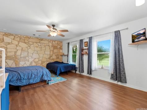 600 S Storts Street Poth TX 78147