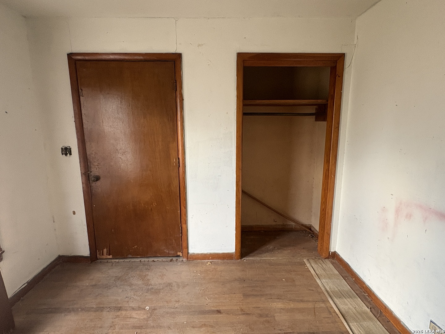 104 Charles George West TX 78022