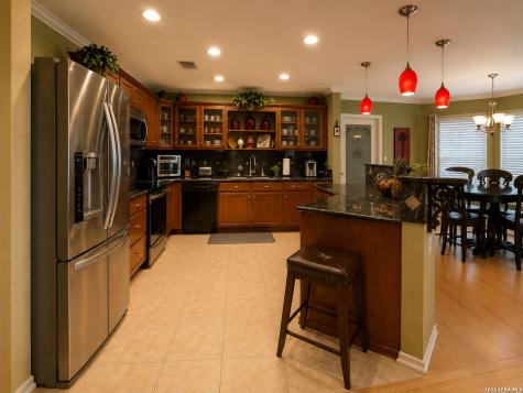 1402 Kingsbridge San Antonio TX 78253