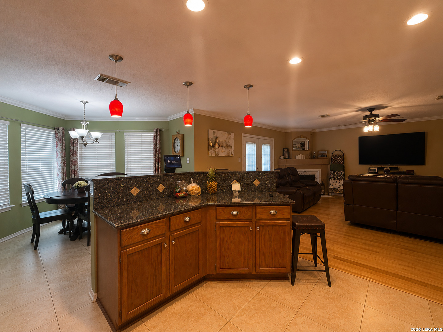 1402 Kingsbridge San Antonio TX 78253