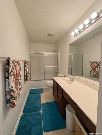 1402 Kingsbridge San Antonio TX 78253