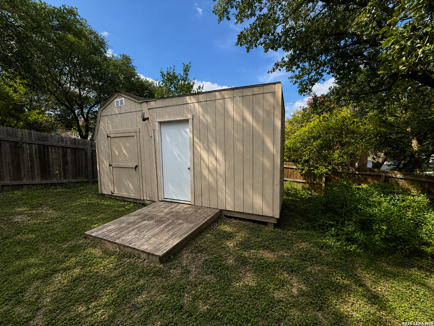 1402 Kingsbridge San Antonio TX 78253
