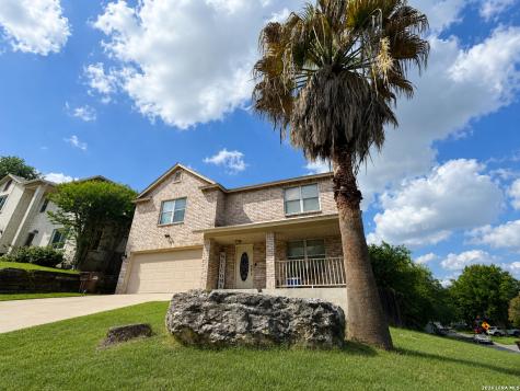 1402 Kingsbridge San Antonio TX 78253