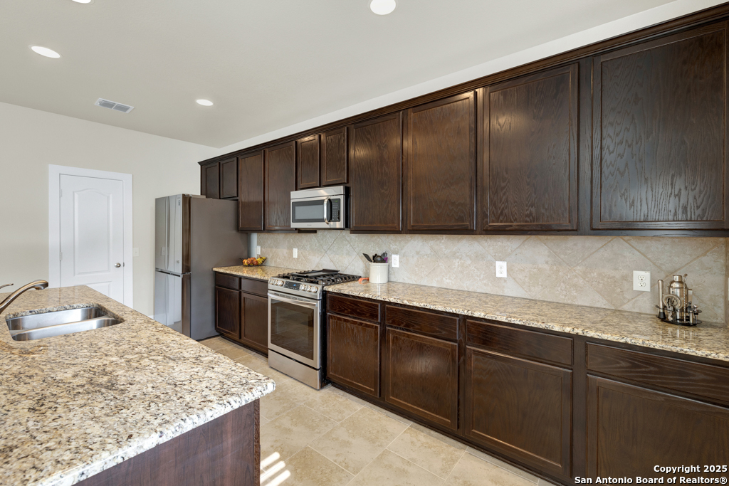 1134 Ruddy Duck New Braunfels TX 78130