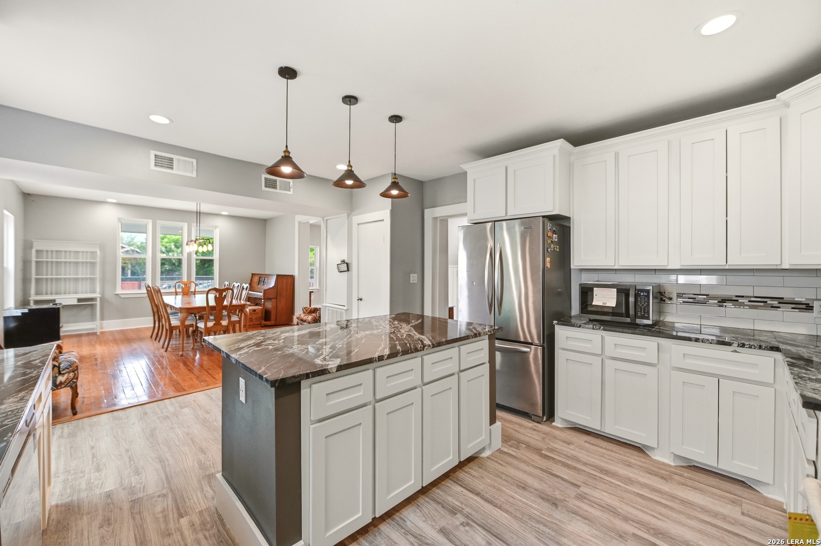 1043 Steves Avenue San Antonio TX 78210