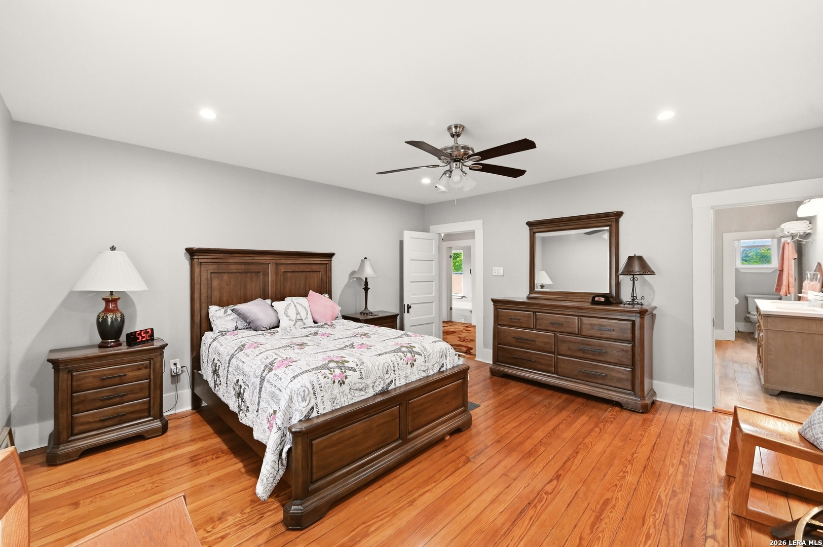 1043 Steves Avenue San Antonio TX 78210