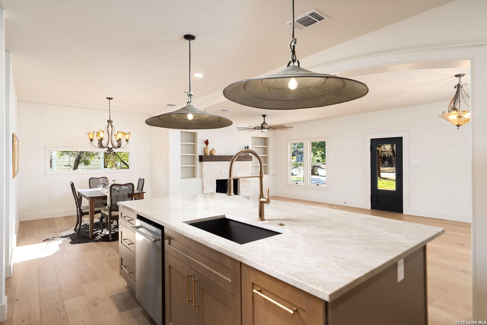 850 Estes Alamo Heights TX 78209