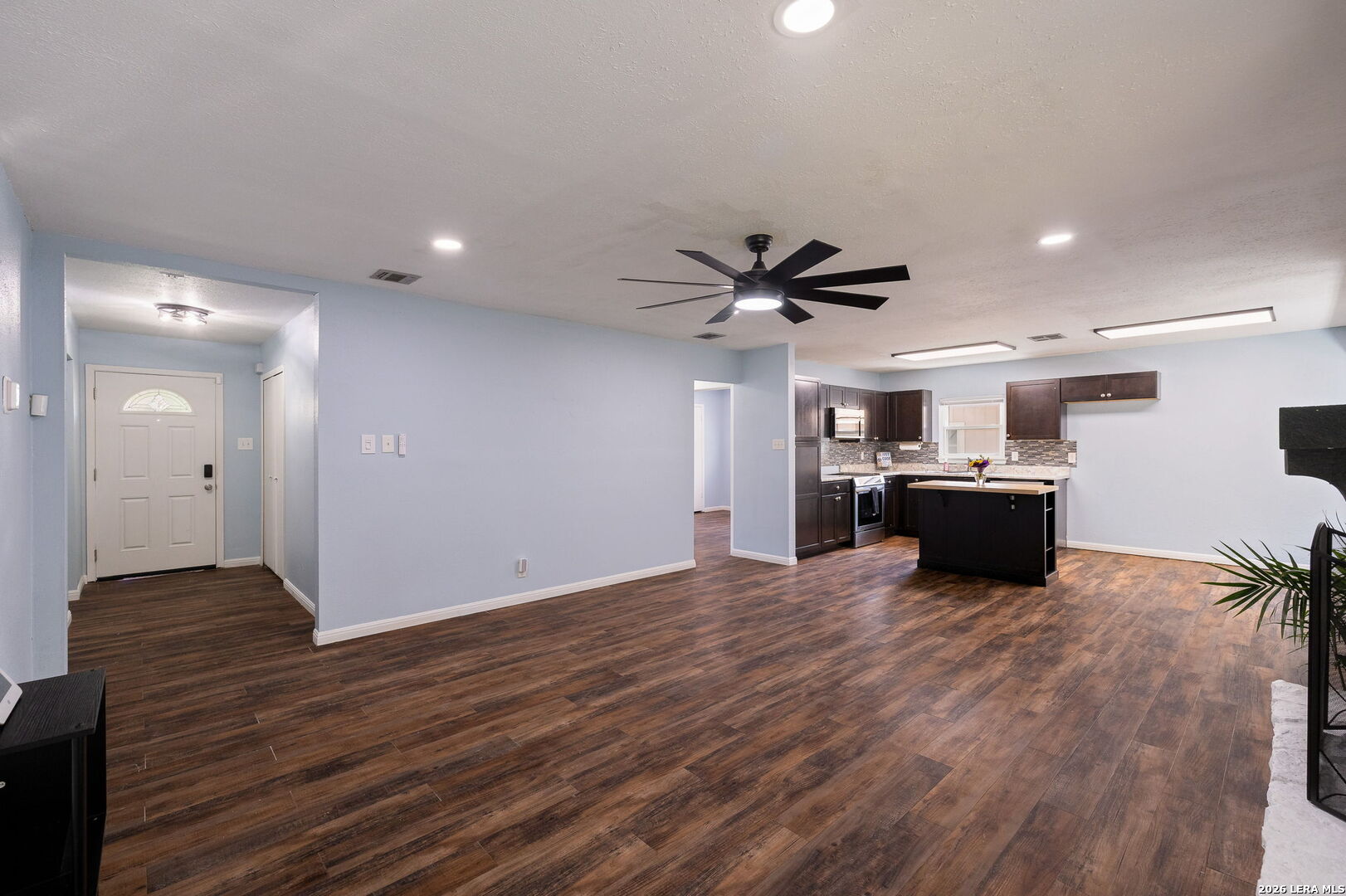 7631 Tarrasa San Antonio TX 78239