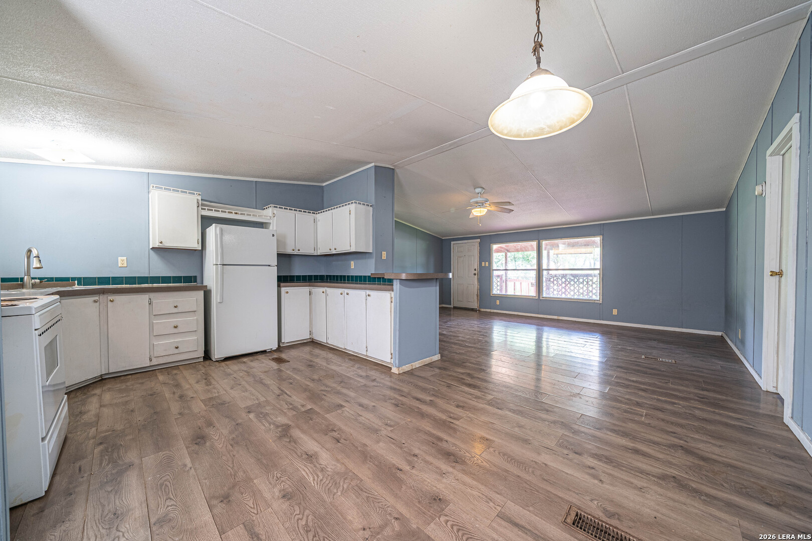 756 Northeast Drive Bandera TX 78003