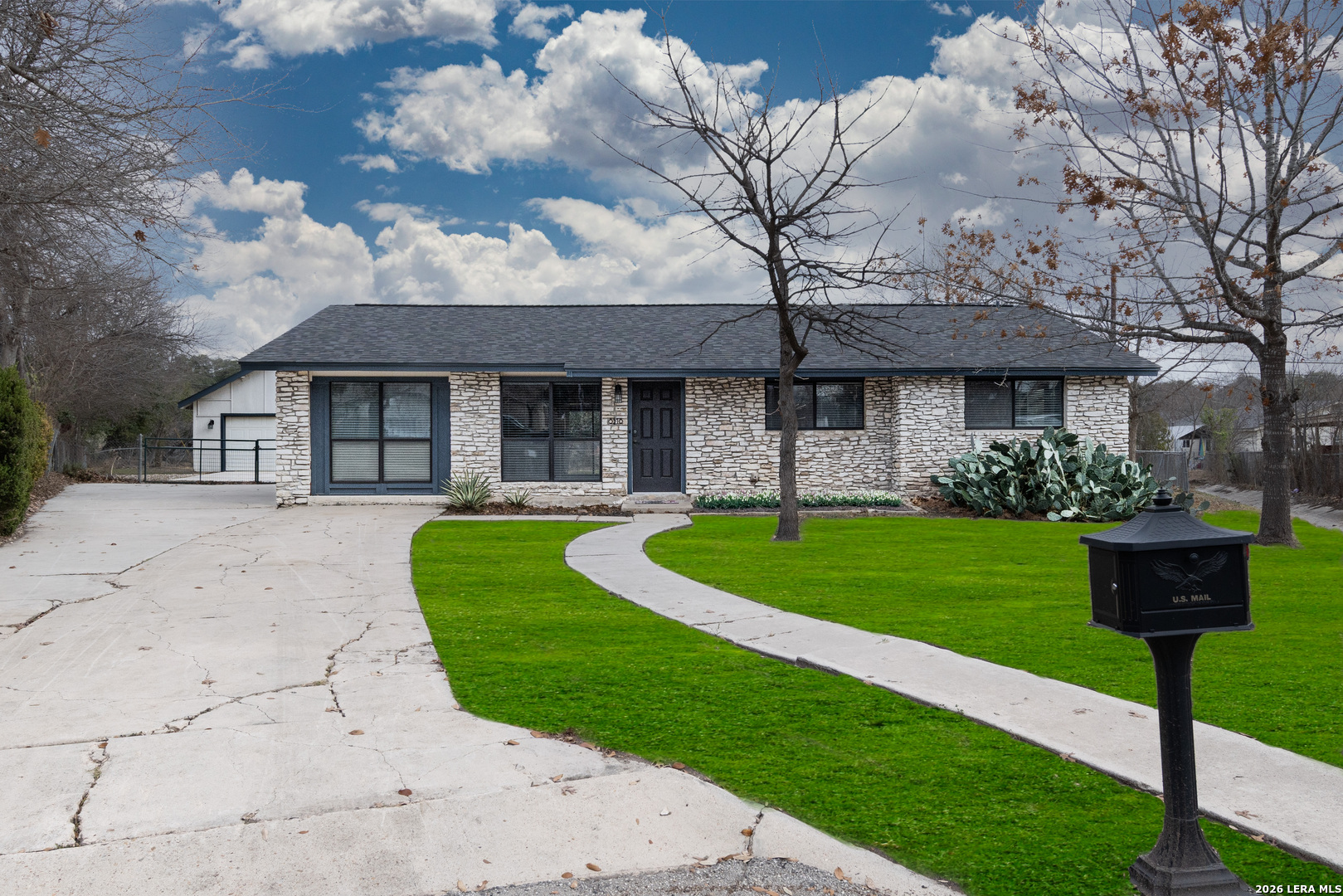 8318 Grey Knoll San Antonio TX 78230