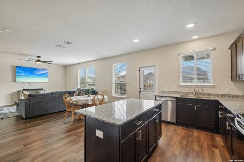 4037 Sun Meadow Lane Seguin TX 78155