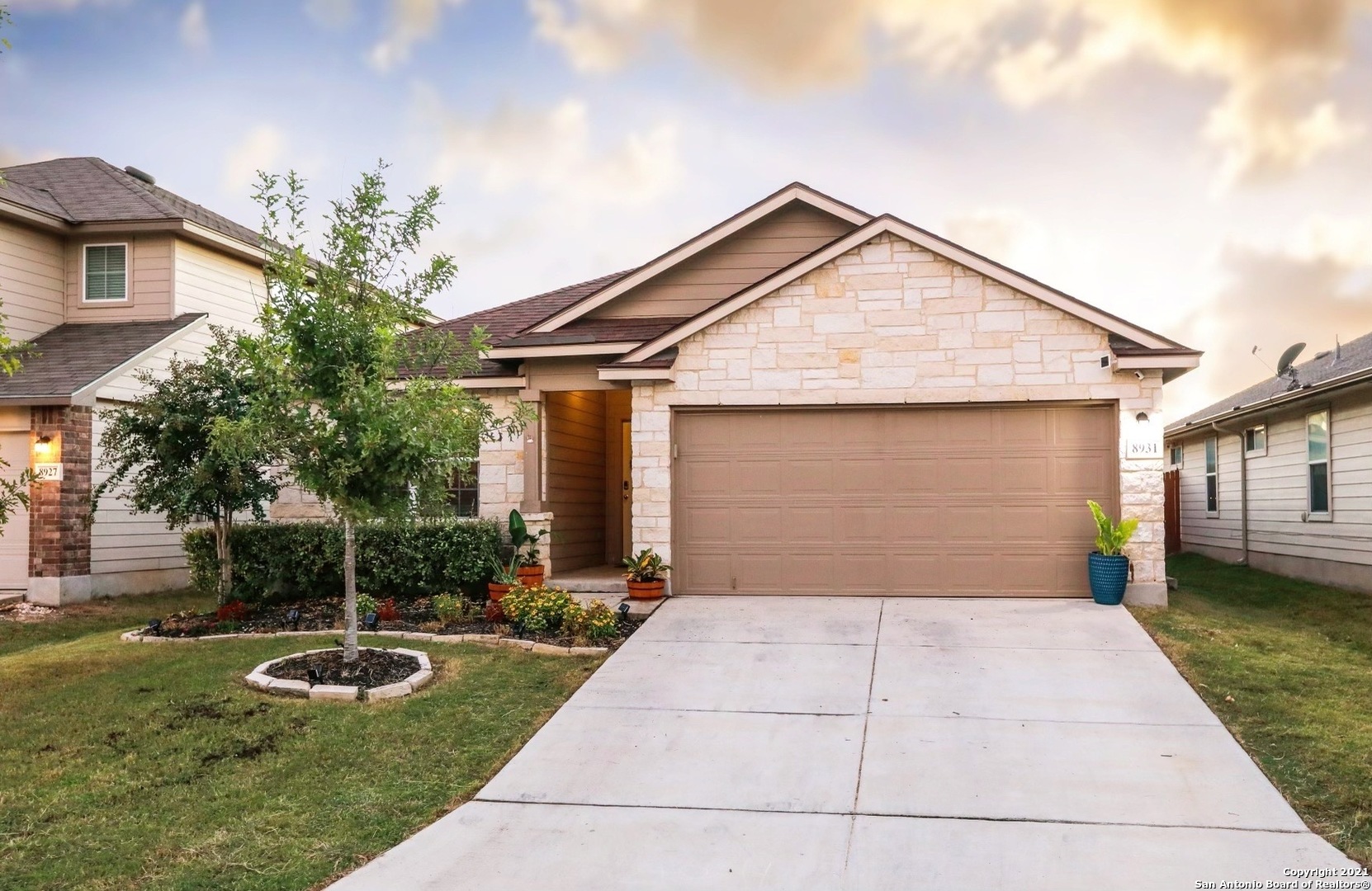 8931 Hickman Park San Antonio TX 78254