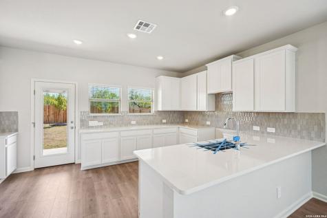 4534 Badger Crest San Antonio TX 78245
