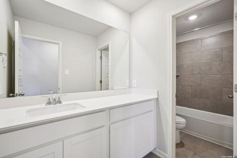 4534 Badger Crest San Antonio TX 78245