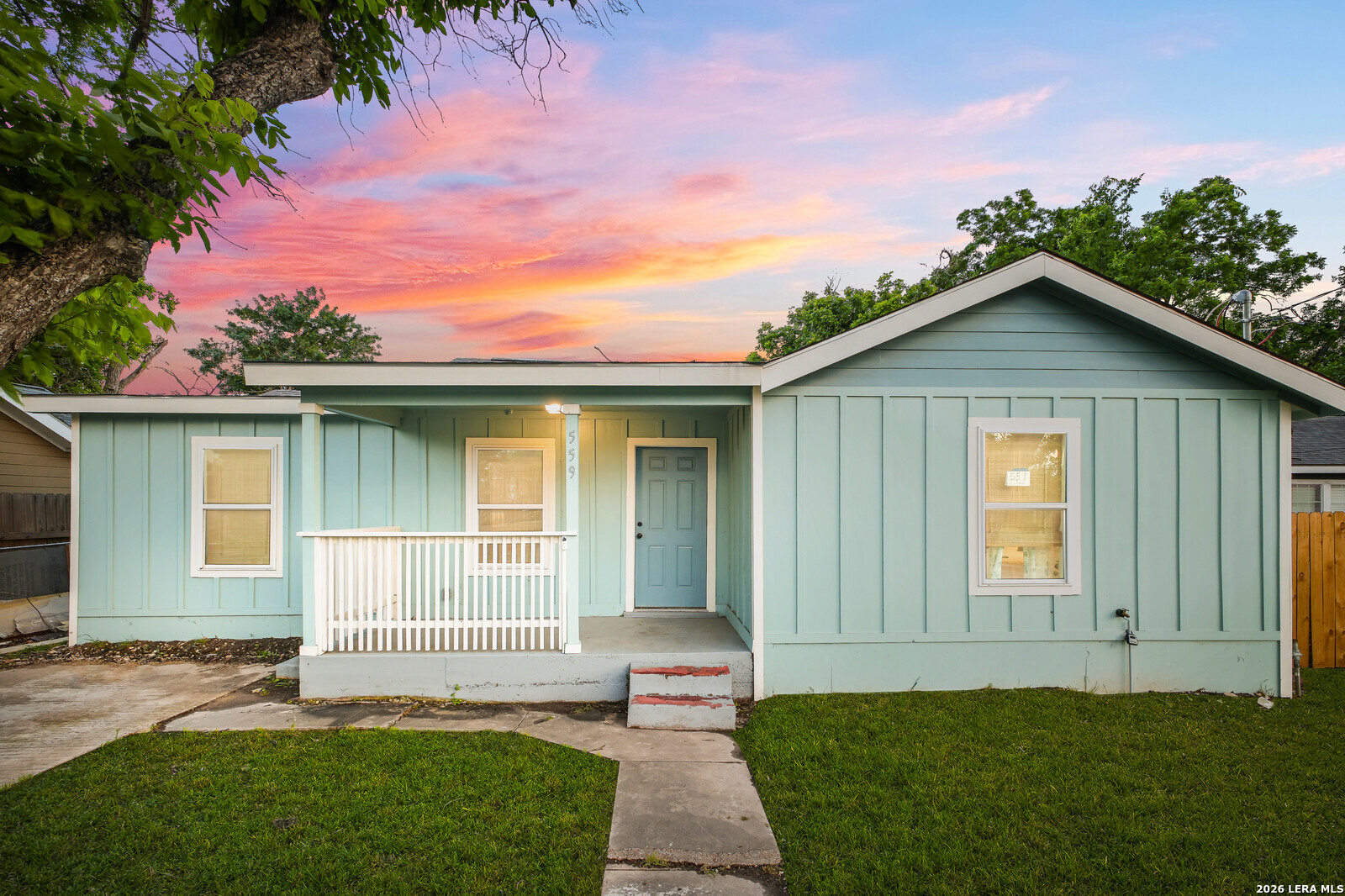 559 W Nacogdoches Street New Braunfels TX 78130