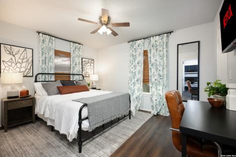 559 W Nacogdoches Street New Braunfels TX 78130