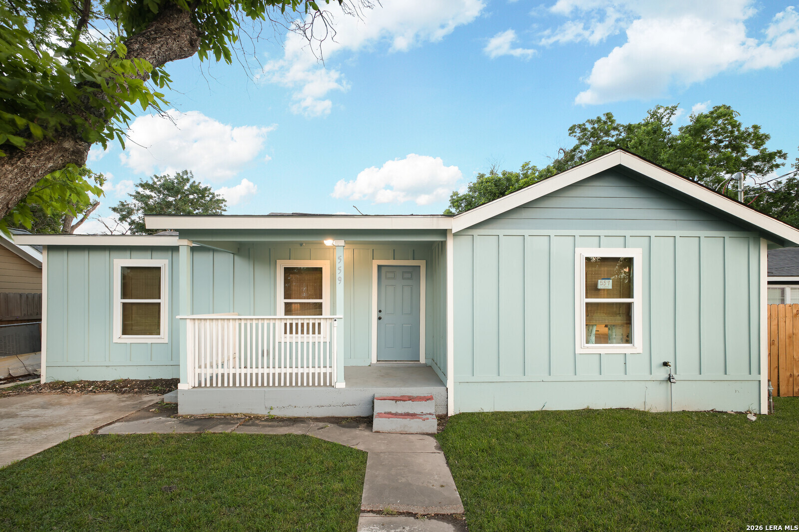 559 W Nacogdoches Street New Braunfels TX 78130
