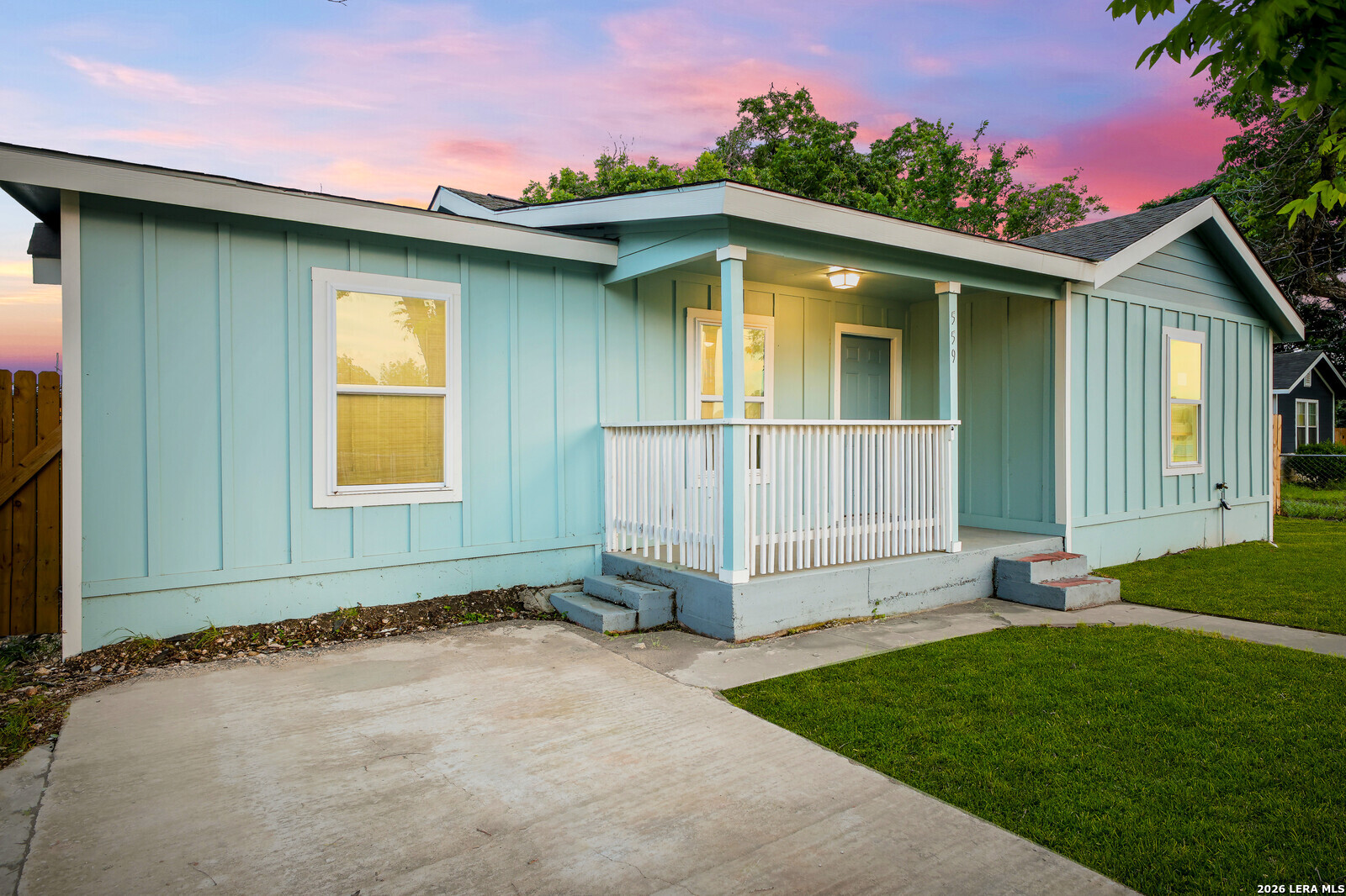 559 W Nacogdoches Street New Braunfels TX 78130