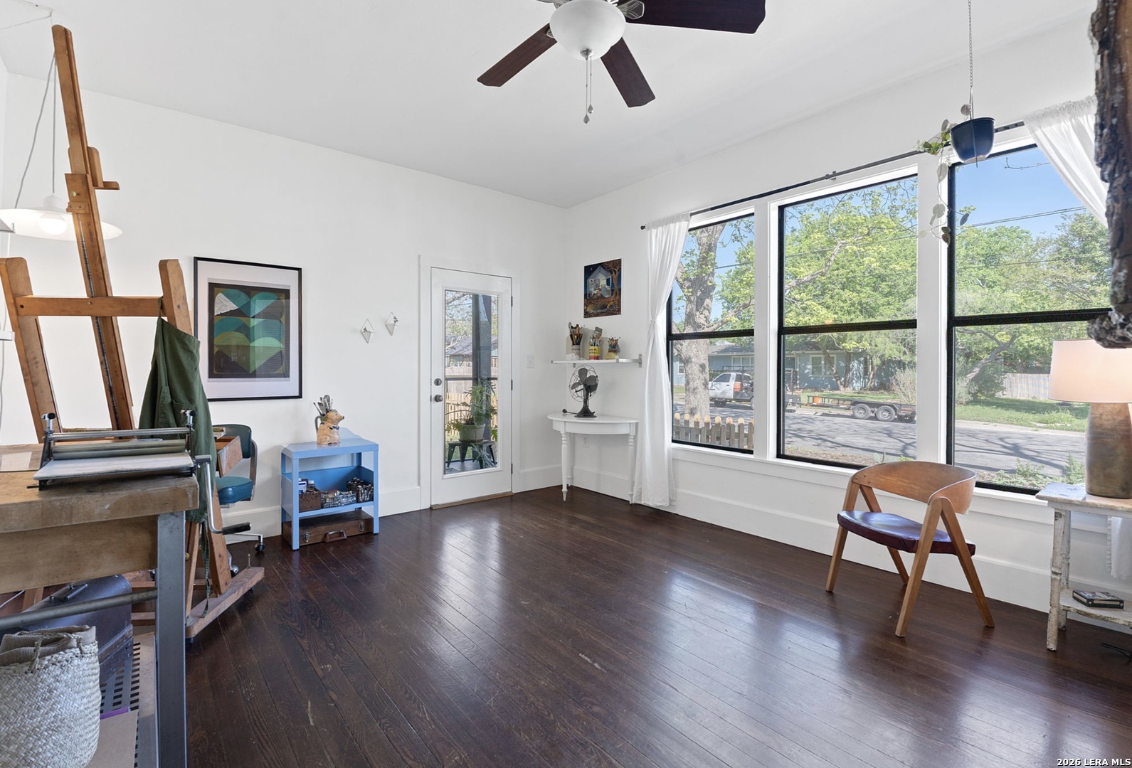 708 W Prairie Lea Street Lockhart TX 78644