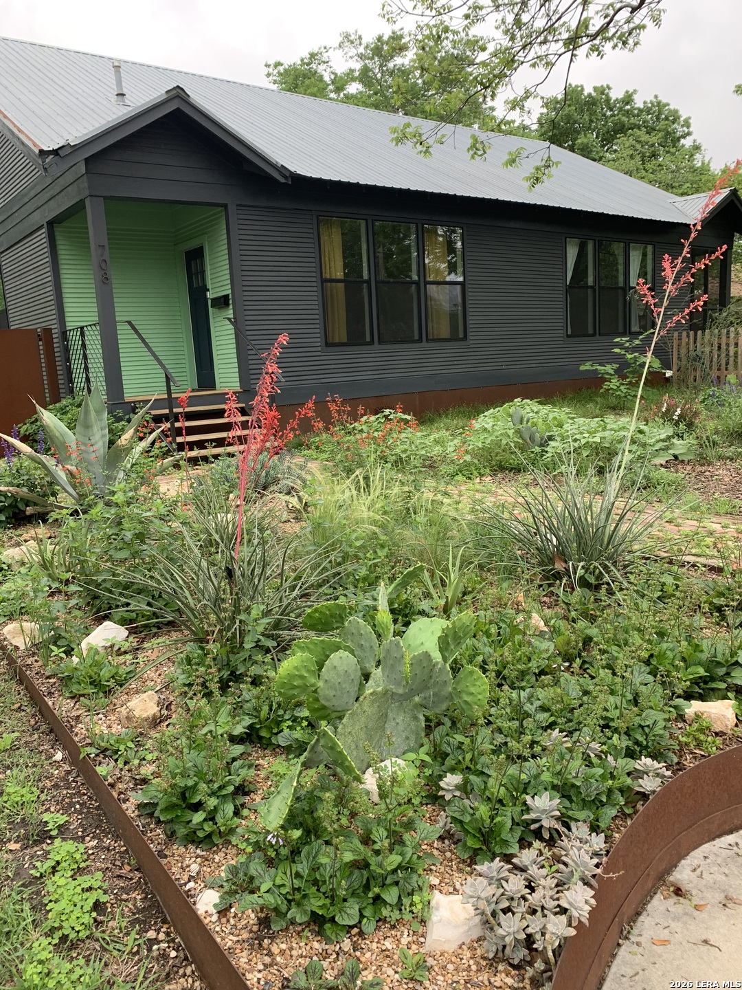 708 W Prairie Lea Street Lockhart TX 78644