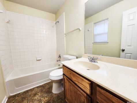 8422 Whitebrush Converse TX 78109