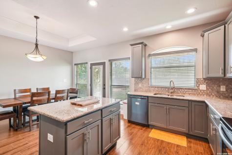 128 Parkcrest Floresville TX 78114