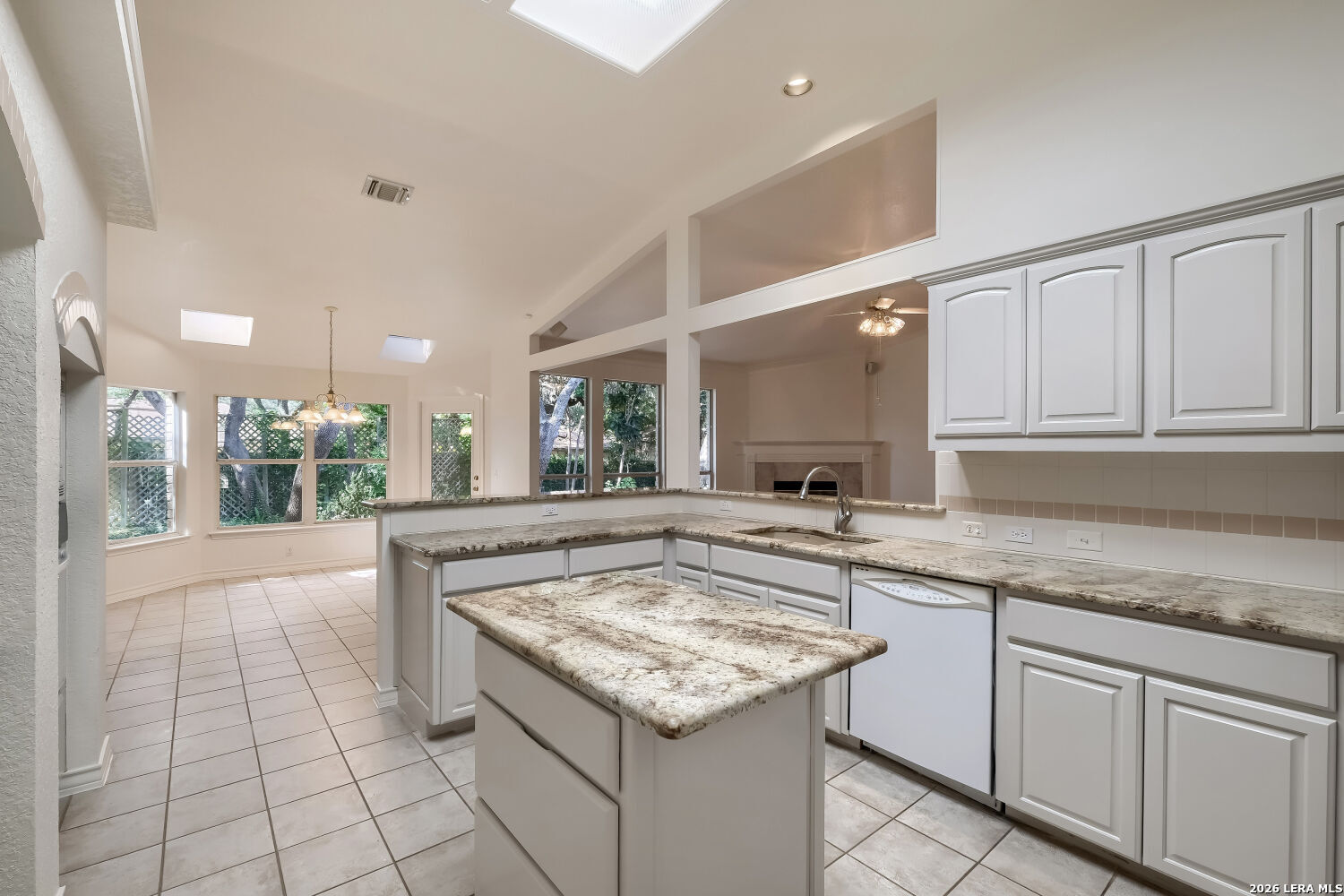 15634 Mission Crest San Antonio TX 78232