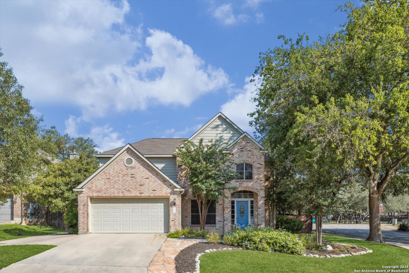 2443 Cove Hill Schertz TX 78154