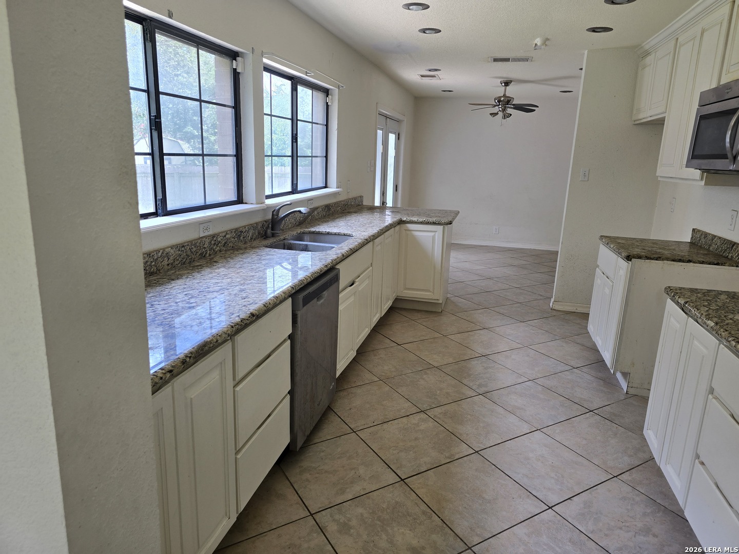 9306 Caen San Antonio TX 78250