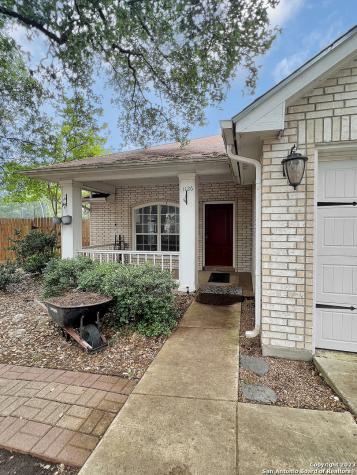 1126 Persian Garden San Antonio TX 78260