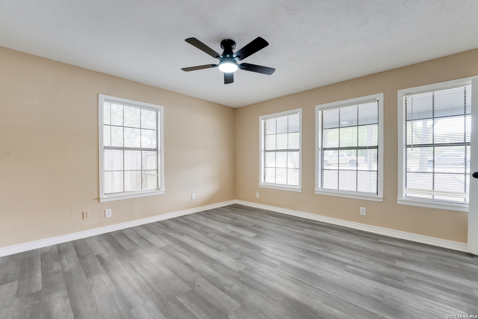 8265 Utopia Boulevard Selma TX 78154