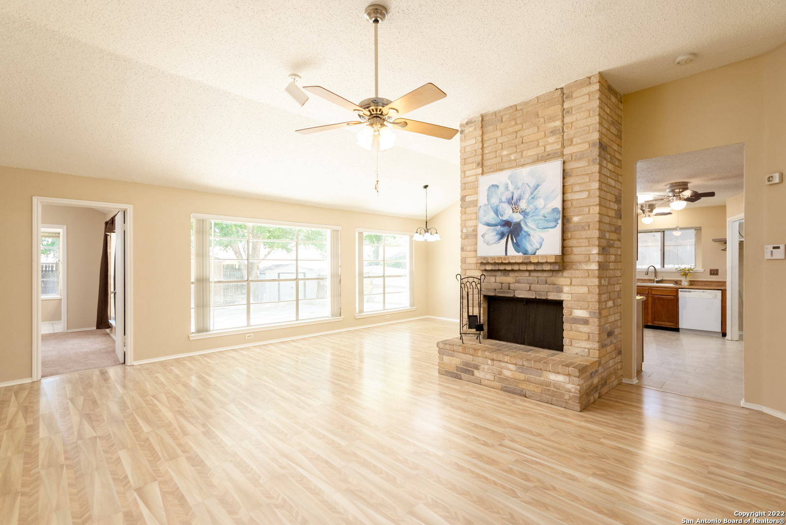 8008 Forest Bridge Live Oak TX 78233