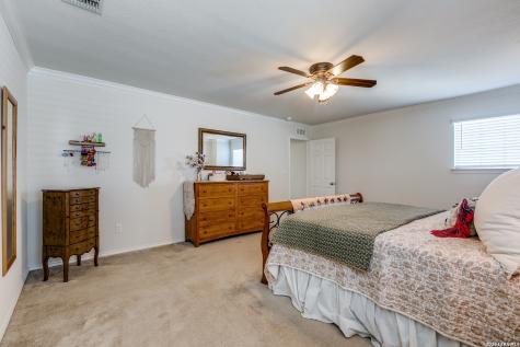 10106 Cowboy Lane San Antonio TX 78254