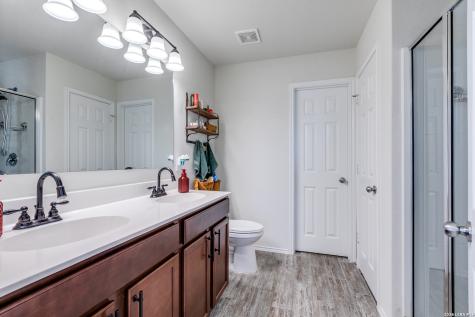 10106 Cowboy Lane San Antonio TX 78254